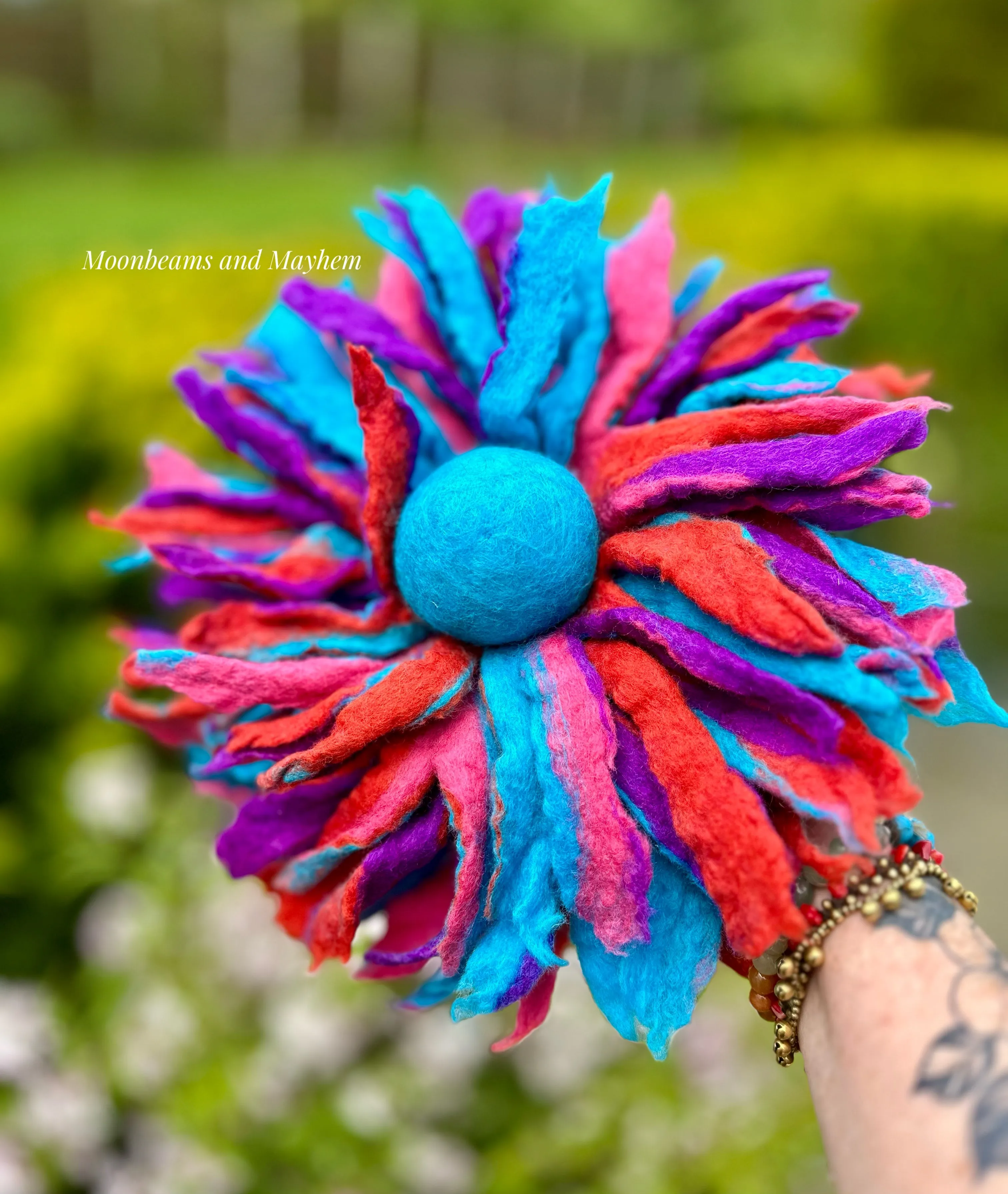 FABULOUS OVERSIZED FELTED FLOWER BROOCH