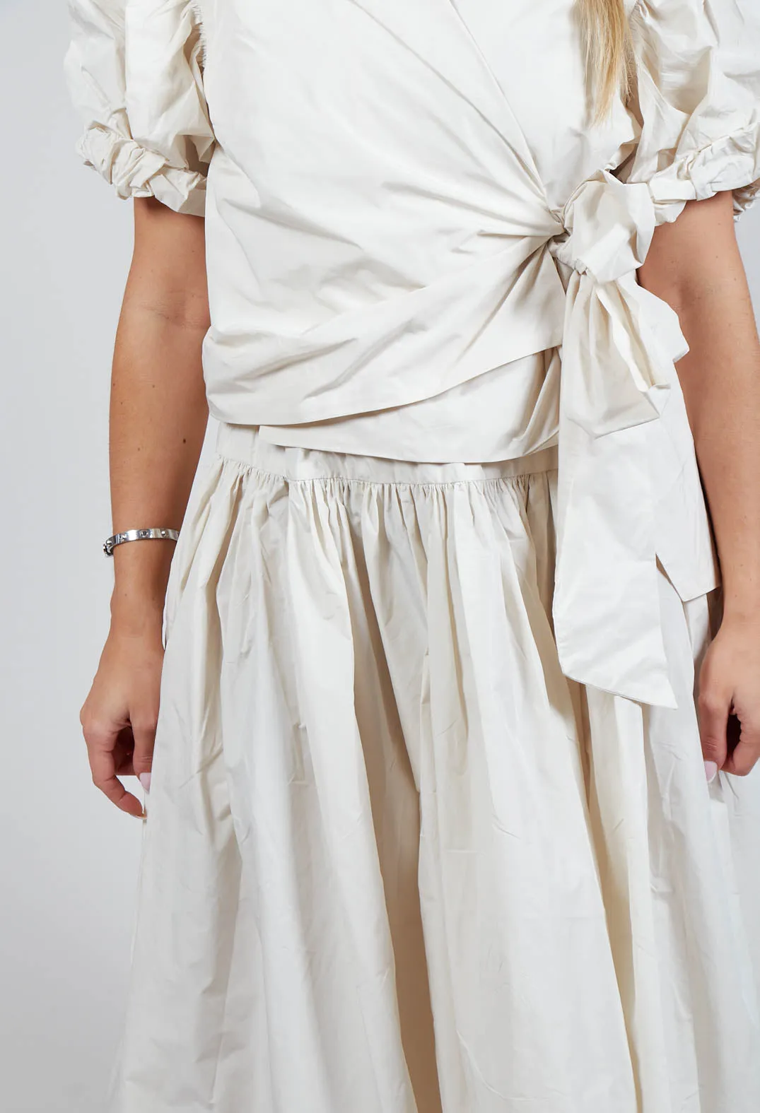 Pull on Pleated Skirt in Ecru