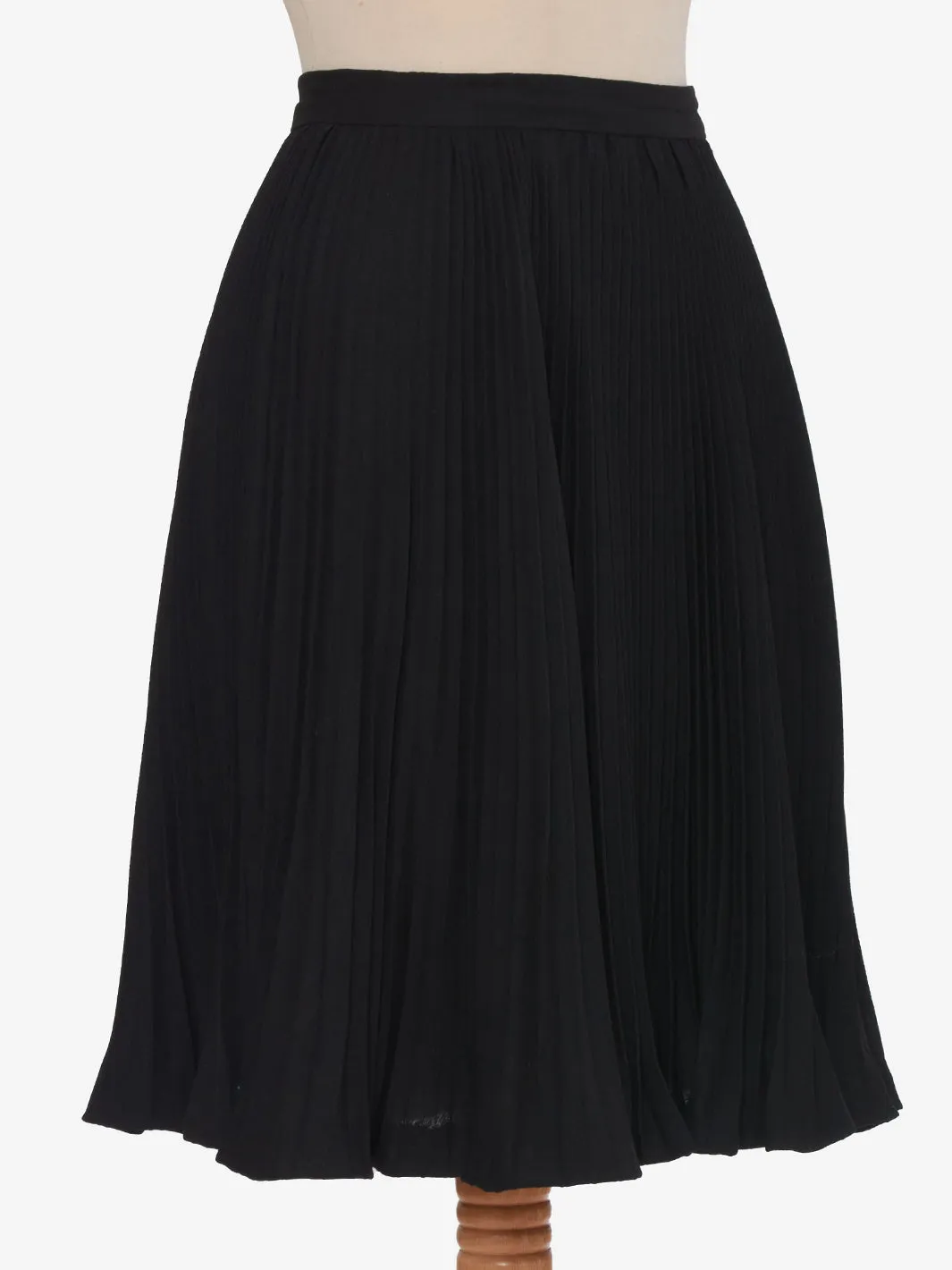 Vintage pleated midi length skirt