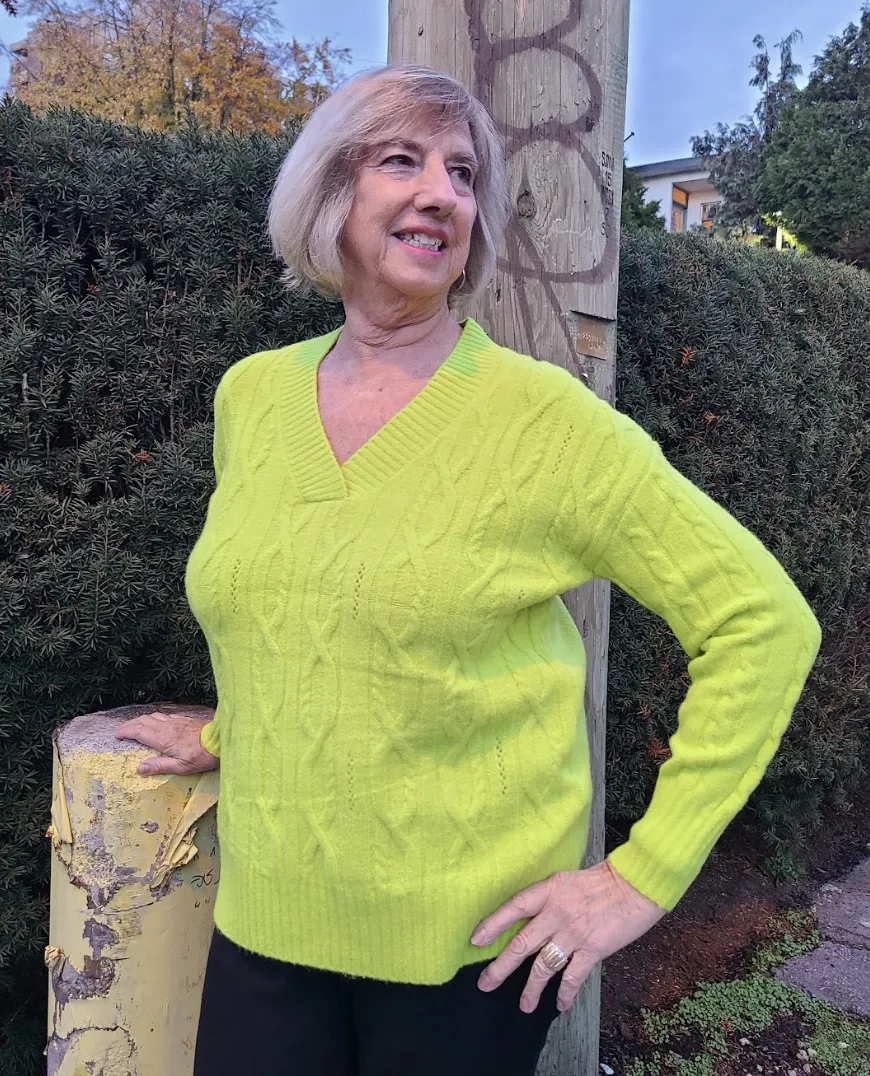 W223003 V Neck Lime Green Sweater